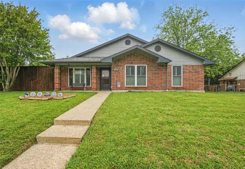 2501 Royal Oaks Dr, Plano, TX 75074