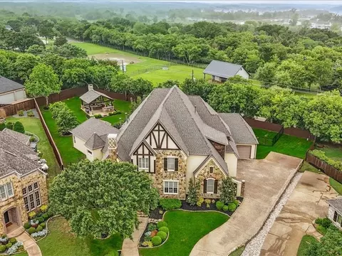 316 Eagles Ct, Trophy Club, TX 76262