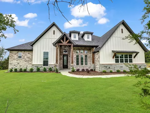 5000 Veal Sta, Weatherford, TX 76085