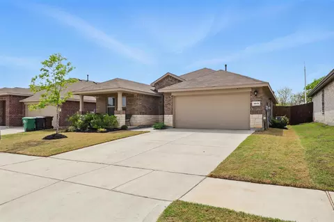 3613 Ridgeway Ln, Lantana, TX 76226