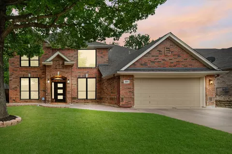 6619 Forest Park Dr, Arlington, TX 76001