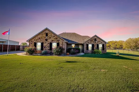 169 Amanda Ln, Springtown, TX 76082
