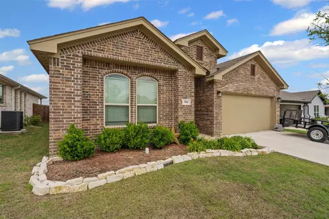 504 Adams Ct, Weatherford, TX 76085