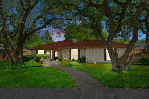 16834 Mossy Oak Dr, Dallas, TX 75248