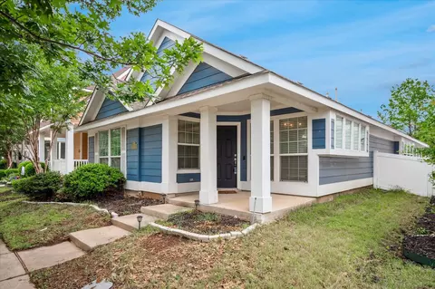 925 Appalachian Ln, Savannah, TX 76227