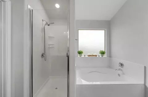 Bath - 11208 Echo Dr, Waco, TX 76708 photo 3 of 3