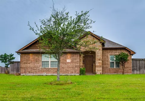 3160 Gunsmoke Dr, Farmersville, TX 75442