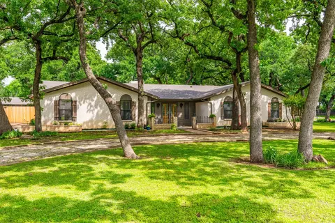 6101 Ken Ave, Arlington, TX 76001