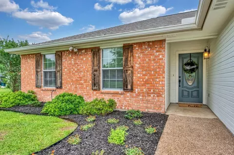 Exterior - 10805 Lilry Rd, Waco, TX 76708 photo 3 of 7