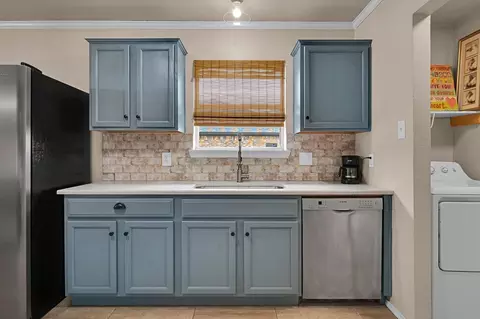 Kitchen - 10805 Lilry Rd, Waco, TX 76708 photo 3 of 8