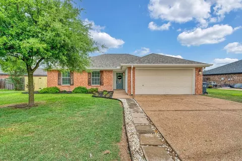 Exterior - 10805 Lilry Rd, Waco, TX 76708 photo 2 of 7
