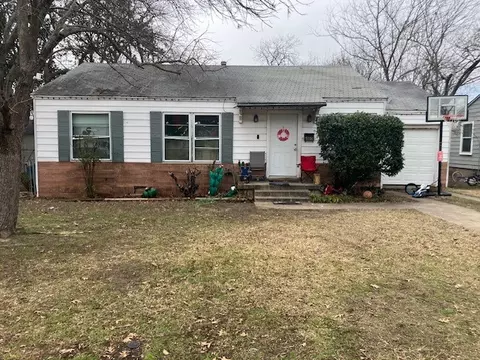 5036 Gilbert Dr, Fort Worth, TX 76116