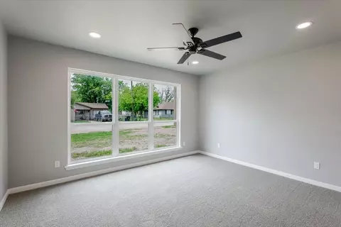 212 W Davis, Perrin, TX 76486 photo 10