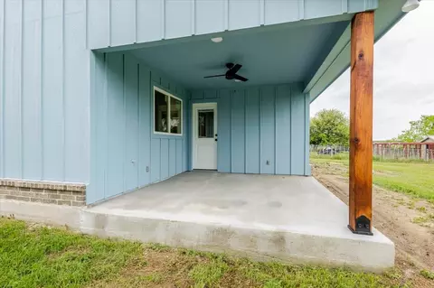 212 W Davis, Perrin, TX 76486 photo 23
