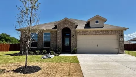 125 Goodnight Ct, Cleburne, TX 76033