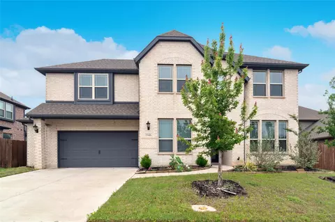 1946 Tin Gee Top Dr, Glenn Heights, TX 75154