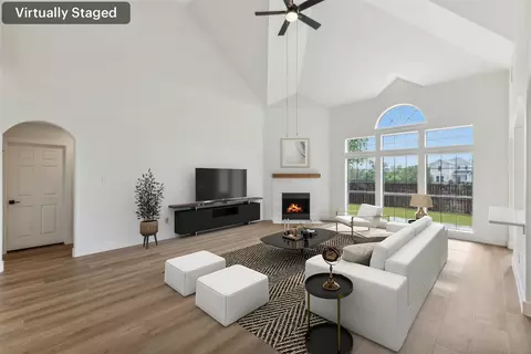 564 Riverbed Dr, Crowley, TX 76036