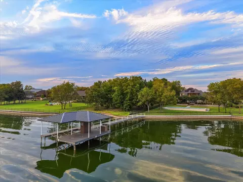 1140 The Shores Dr, Corsicana, TX 75109