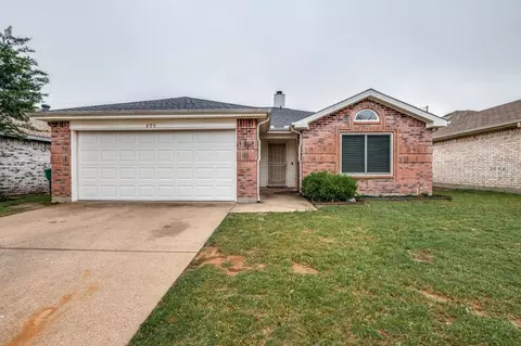 805 Ragland Dr, Cedar Hill, TX 75104