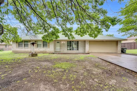 503 Bluebonnet Ln, Red Oak, TX 75154