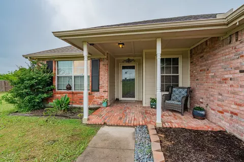 2805 Gilmer St, Caddo Mills, TX 75135