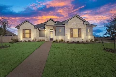 10217 Castleberry Ln, Waco, TX 76712