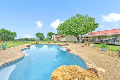 3138 Scarbrough Rd, Sadler, TX 76264