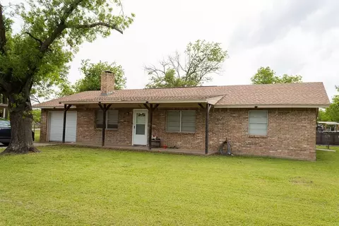 605 S Miller St, Breckenridge, TX 76424