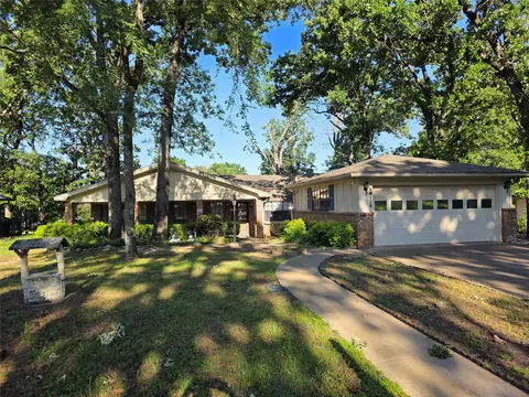 18113 Briarwood Dr, Kemp, TX 75143