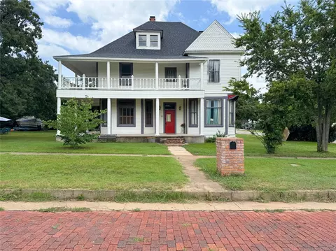 711 W 6th St, Cisco, TX 76437