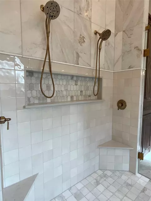 Bath - 3205 Fairway Dr, Argyle, TX 76226 photo 4 of 6