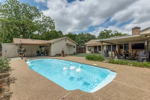 3150 Palmdale Cir, Farmers Branch, TX 75234