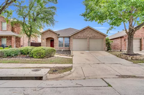 1012 Morris Ranch Ct, Forney, TX 75126