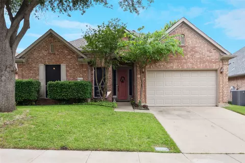5525 Mt Mckinley Rd, Fort Worth, TX 76137
