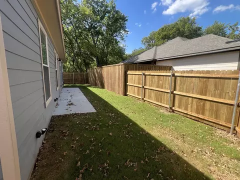 502 S 3rd St, Bonham, TX 75418 photo 17