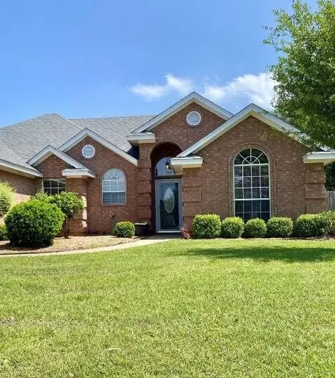 615 Parker Ln, Granbury, TX 76048