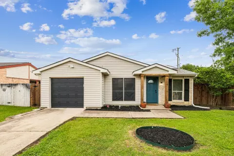 7116 Independence Dr, The Colony, TX 75056