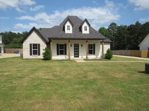 177 Timberline Cir, Stonewall, LA 71078