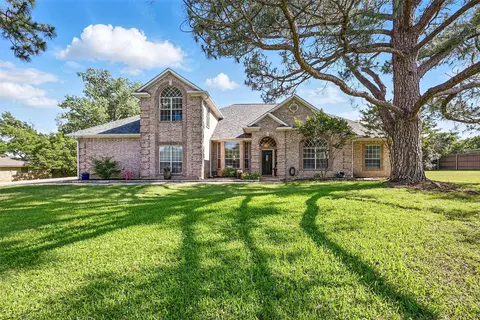 610 Cross Timbers Dr, Double Oak, TX 75077