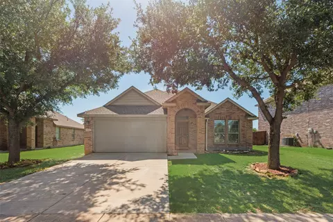 1131 Oakbrook St, Prosper, TX 75078
