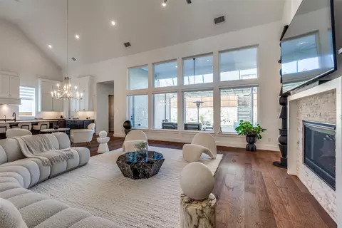 8069 Splitbeard Rd, Frisco, TX 75035 photo 6