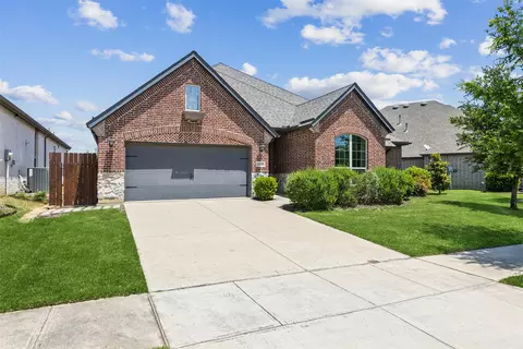 9521 Excursion Dr, Oak Point, TX 75068