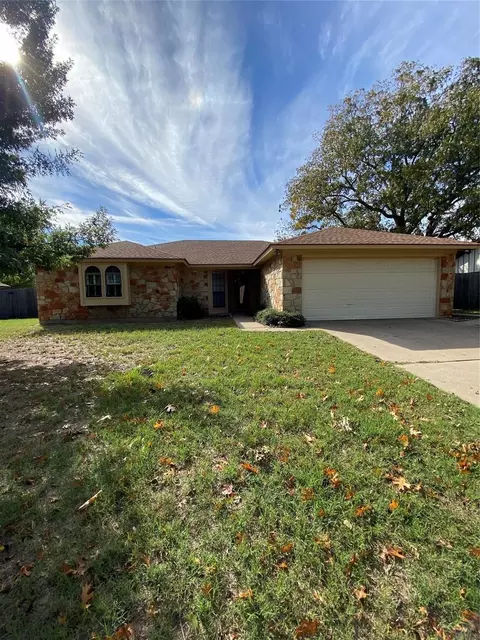 1124 Dove Hollow Rd, Granbury, TX 76048