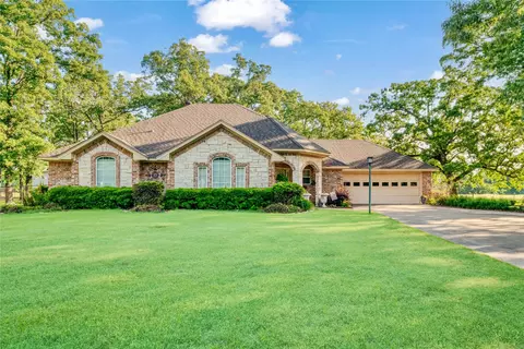 425 County Road 32230, Sumner, TX 75486