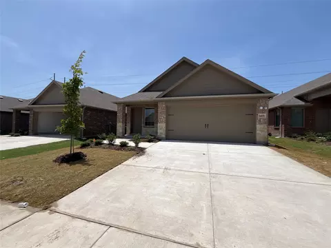 609 Cherish Day Dr, Lavon, TX 75166