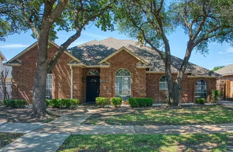 2536 Fox Glenn Cir, Bedford, TX 76021