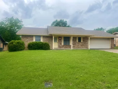 128 Michel St, Sulphur Springs, TX 75482
