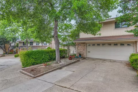 2949 Country Place Cir, Carrollton, TX 75006
