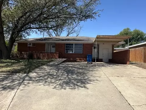 1611 San Carlos St, Sweetwater, TX 79556