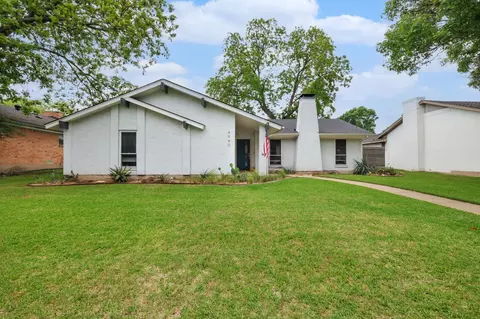 4940 Ashbrook Rd, Dallas, TX 75227
